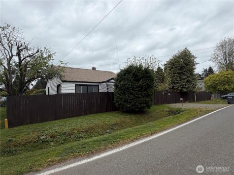 656 SW 149th Street Burien WA 98166