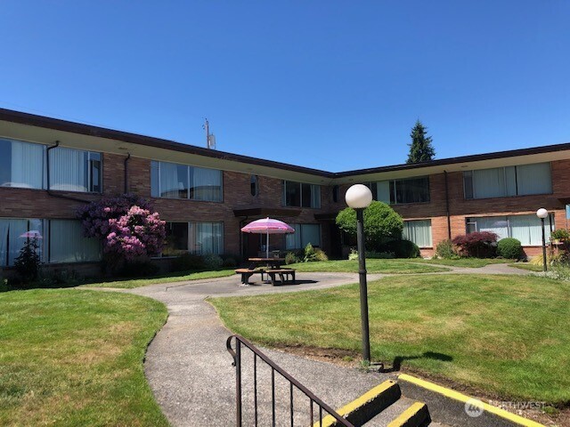 5120 Colby Avenue Everett WA 98203