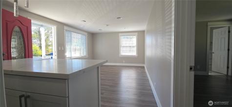 12053 70 Th Avenue S Seattle WA 98178