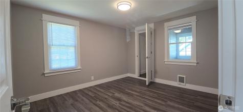 12053 70 Th Avenue S Seattle WA 98178
