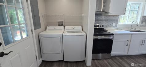 12053 70 Th Avenue S Seattle WA 98178