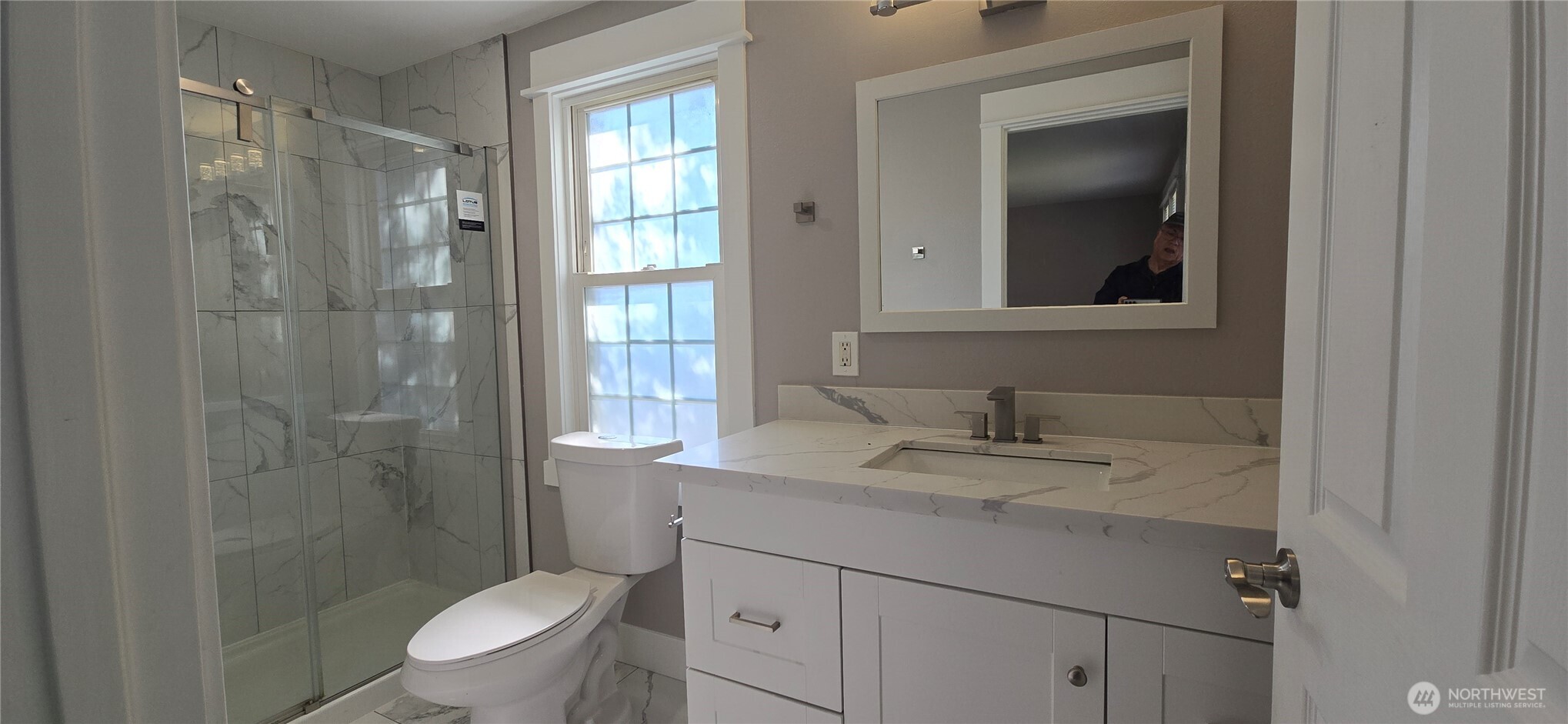 12053 70 Th Avenue S Seattle WA 98178