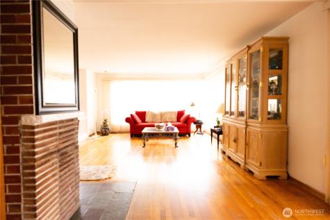 2105 100th Avenue NE Bellevue WA 98004