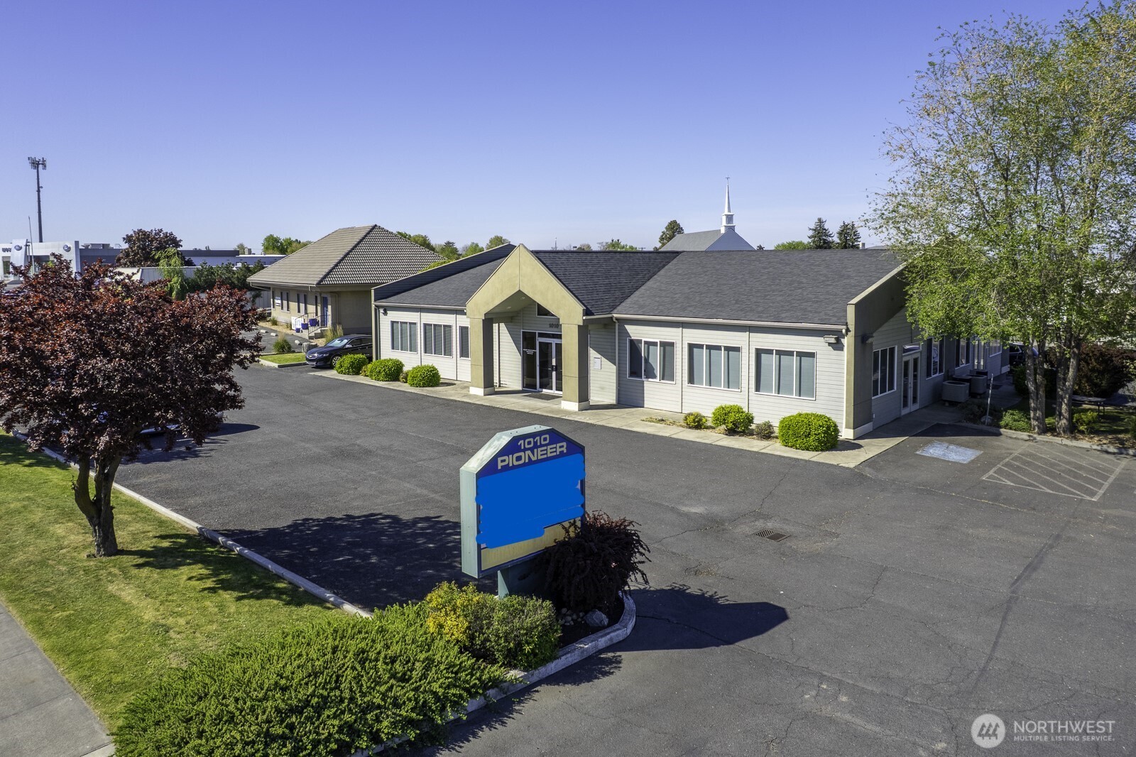 1010 S Pioneer Way Moses Lake WA 98837