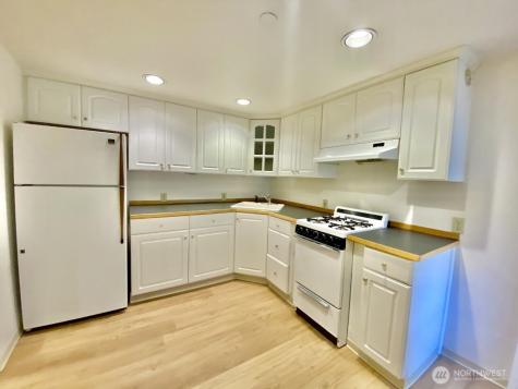 4022 59th Avenue SW Seattle WA 98116