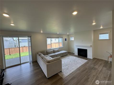 5016 88th Dr NE Marysville WA 98270
