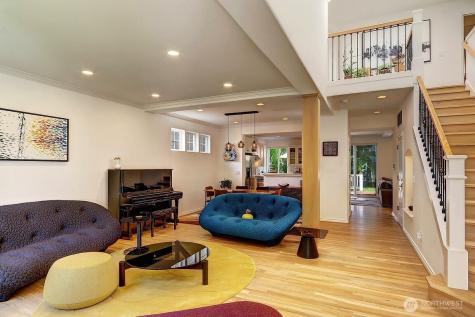 13028 NE 70th Drive Kirkland WA 98033