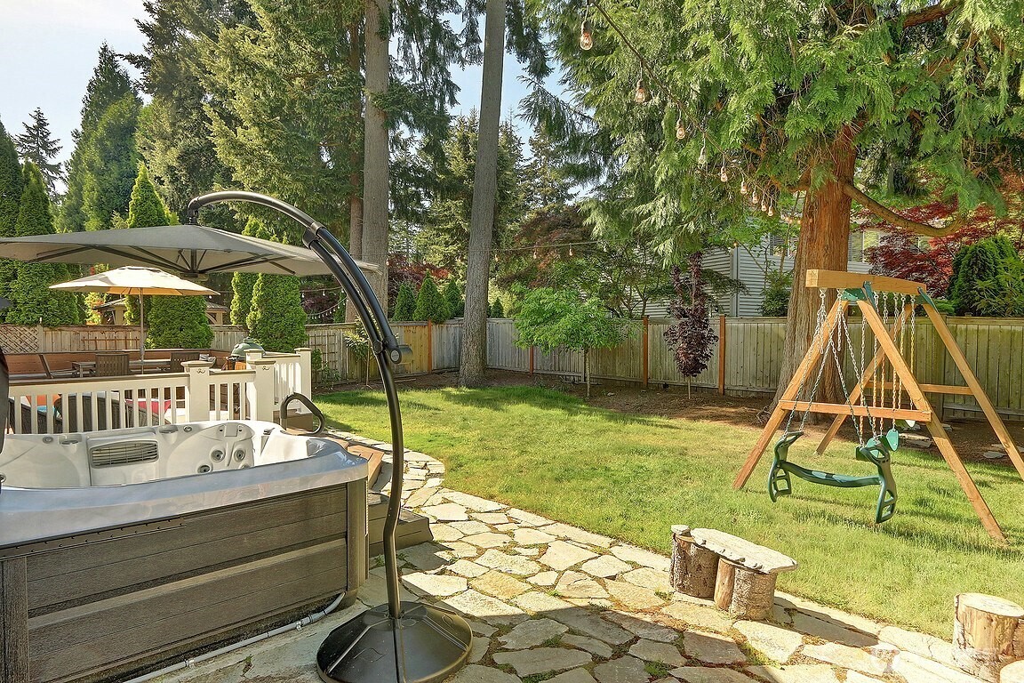13028 NE 70th Drive Kirkland WA 98033
