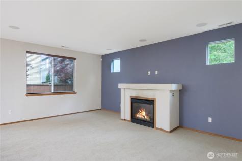 27824 242nd Place SE Maple Valley WA 98038