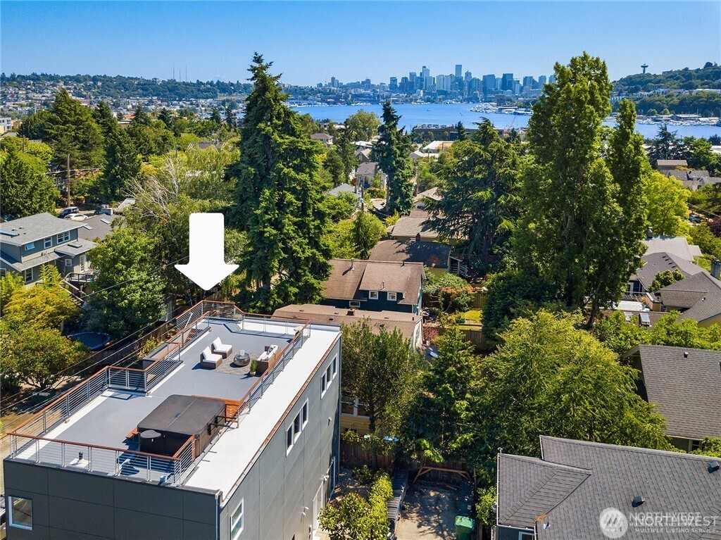 3635 Carr Place N Seattle WA 98103