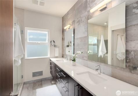 3635 Carr Place N Seattle WA 98103