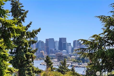 3635 Carr Place N Seattle WA 98103