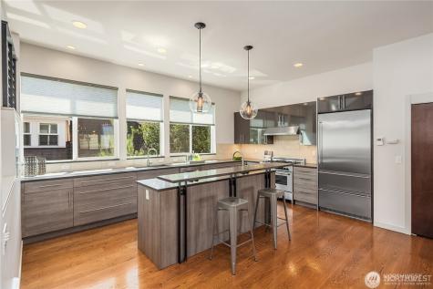 3635 Carr Place N Seattle WA 98103
