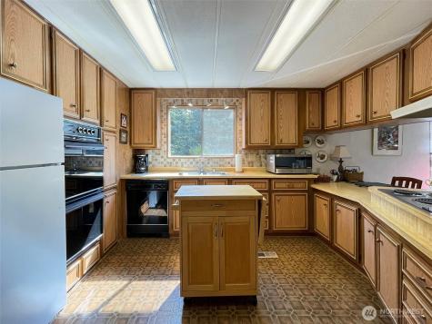 121 Ivy Lane Port Angeles WA 98362