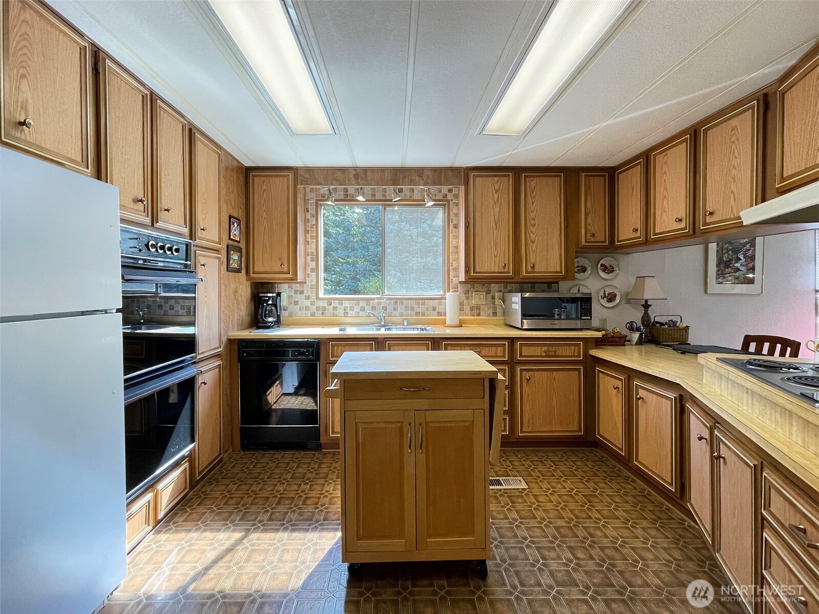 121 Ivy Lane Port Angeles WA 98362