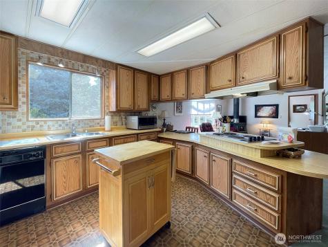 121 Ivy Lane Port Angeles WA 98362