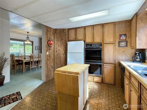 121 Ivy Lane Port Angeles WA 98362