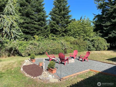 121 Ivy Lane Port Angeles WA 98362