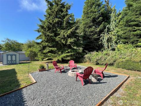 121 Ivy Lane Port Angeles WA 98362