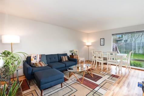 2107 SE 21st Court Renton WA 98055