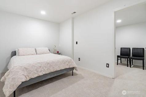 16908 River Rock Drive Lynnwood WA 98037