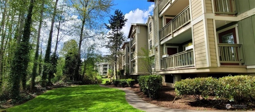 7711 NE 175th Street Kenmore WA 98028