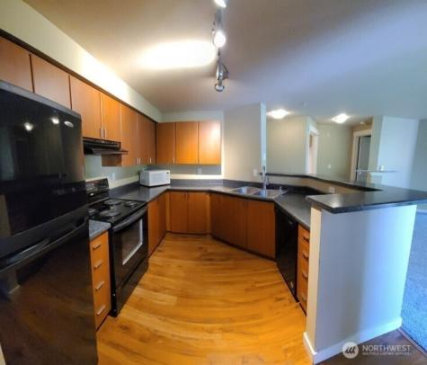 7711 NE 175th Street Kenmore WA 98028