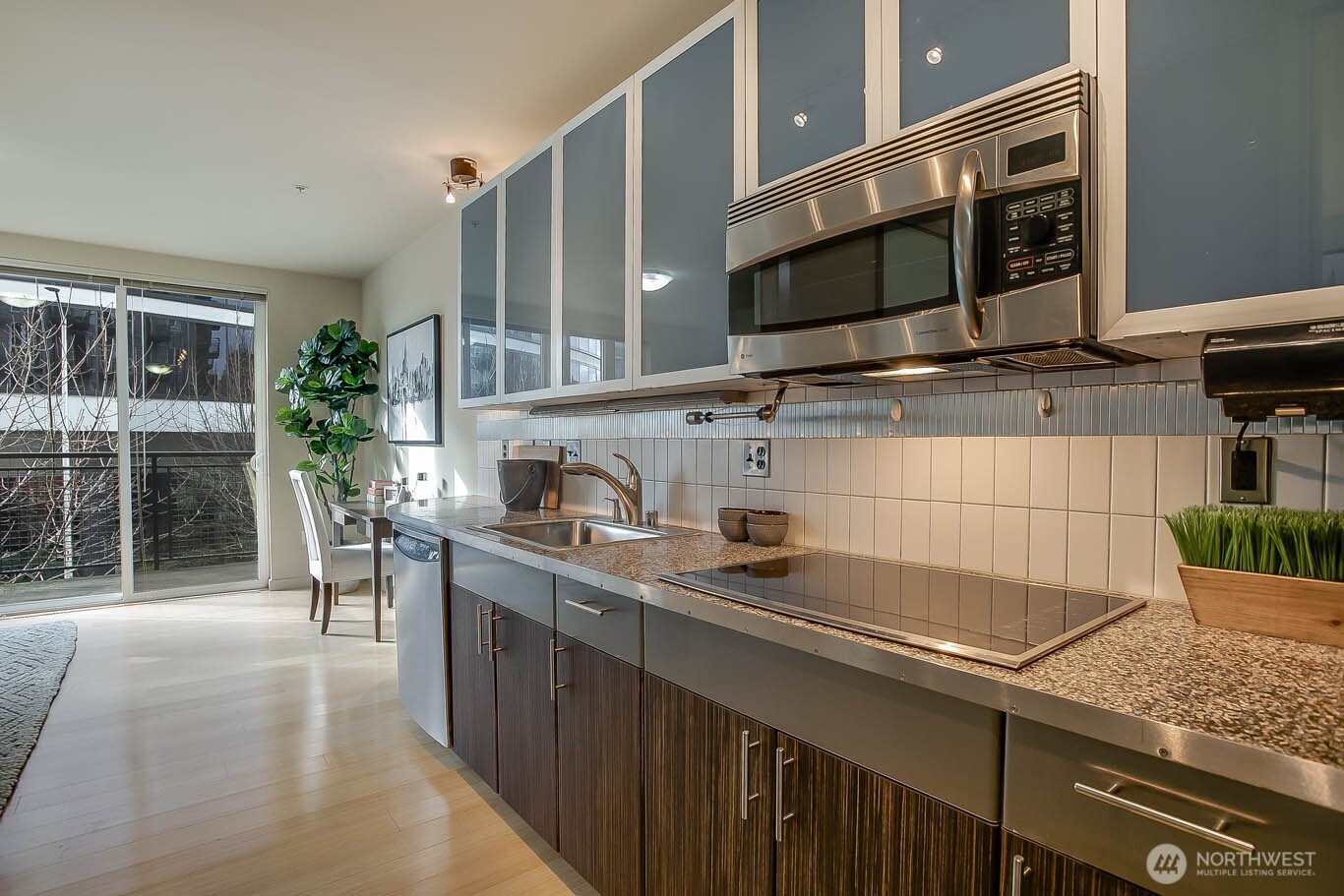 3104 Western Avenue Seattle WA 98121