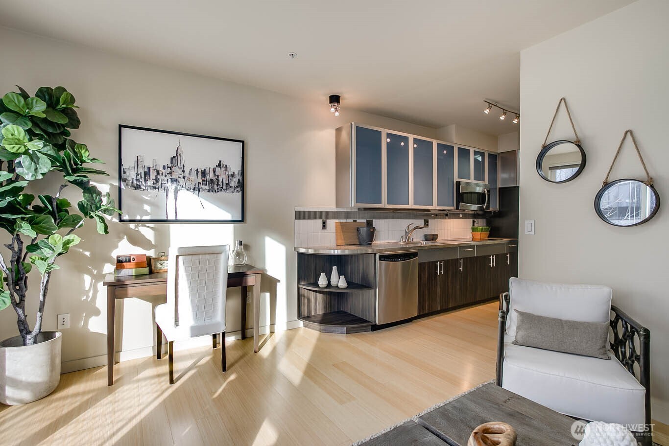 3104 Western Avenue Seattle WA 98121