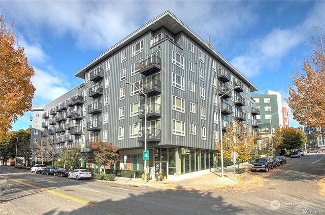 3104 Western Avenue Seattle WA 98121