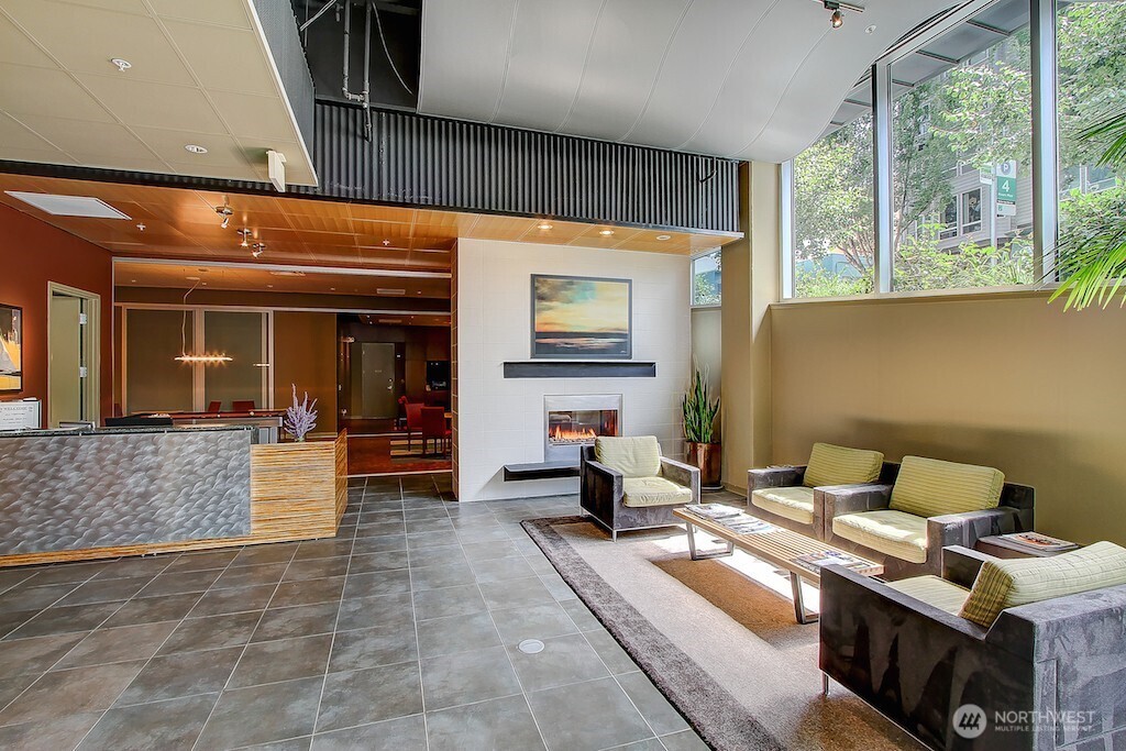 3104 Western Avenue Seattle WA 98121