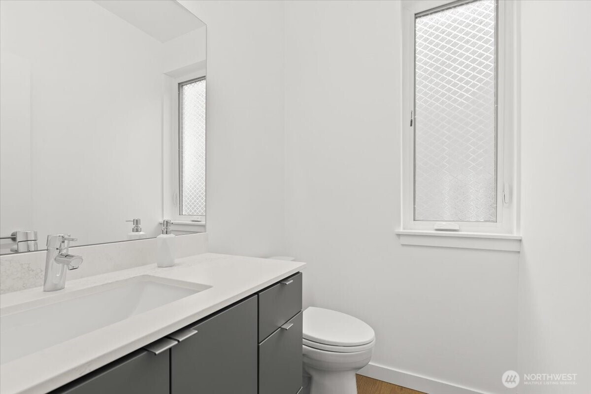 2009 S Norman Seattle WA 98144