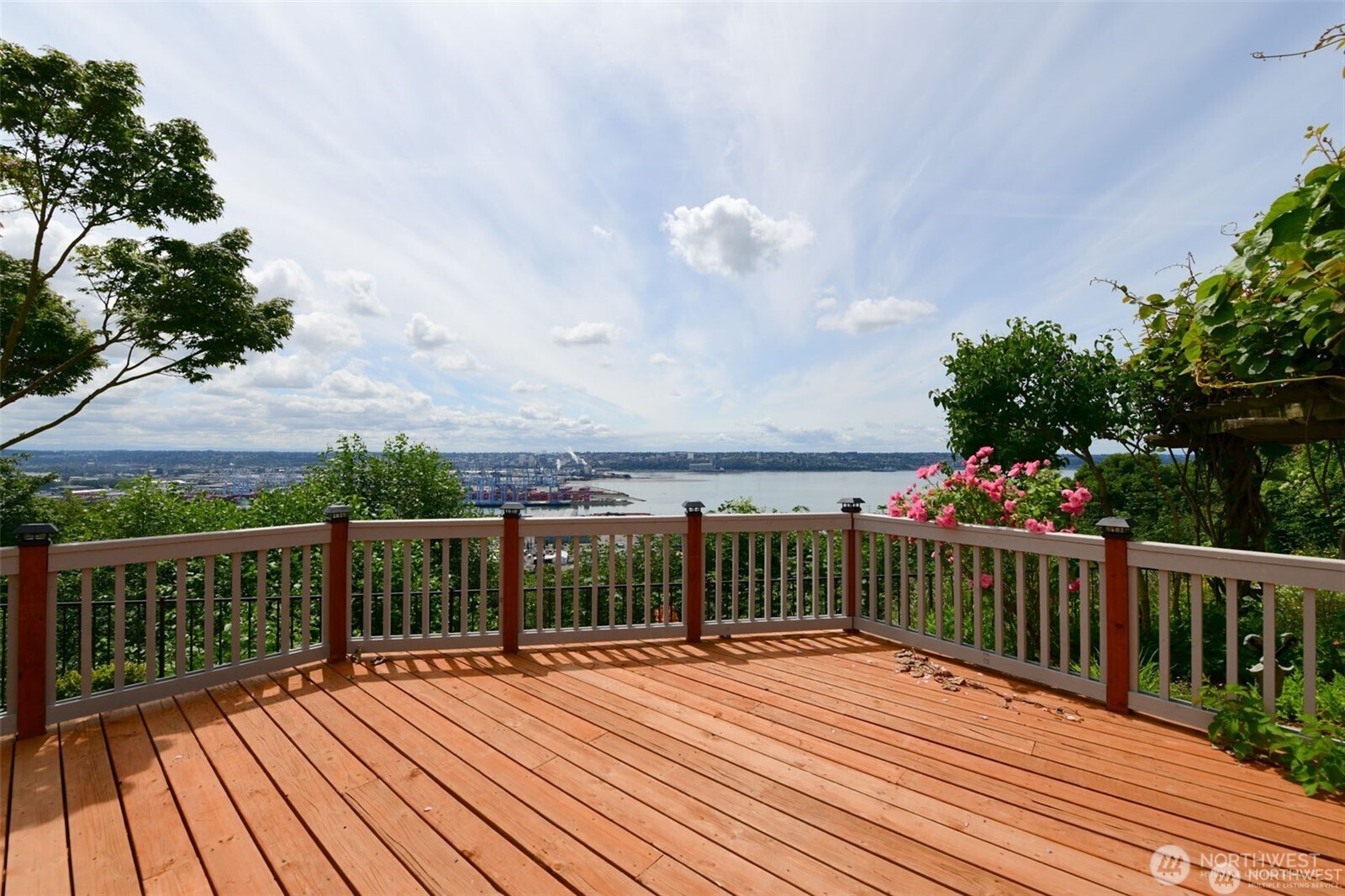 3220 Loma Court NE Tacoma WA 98422
