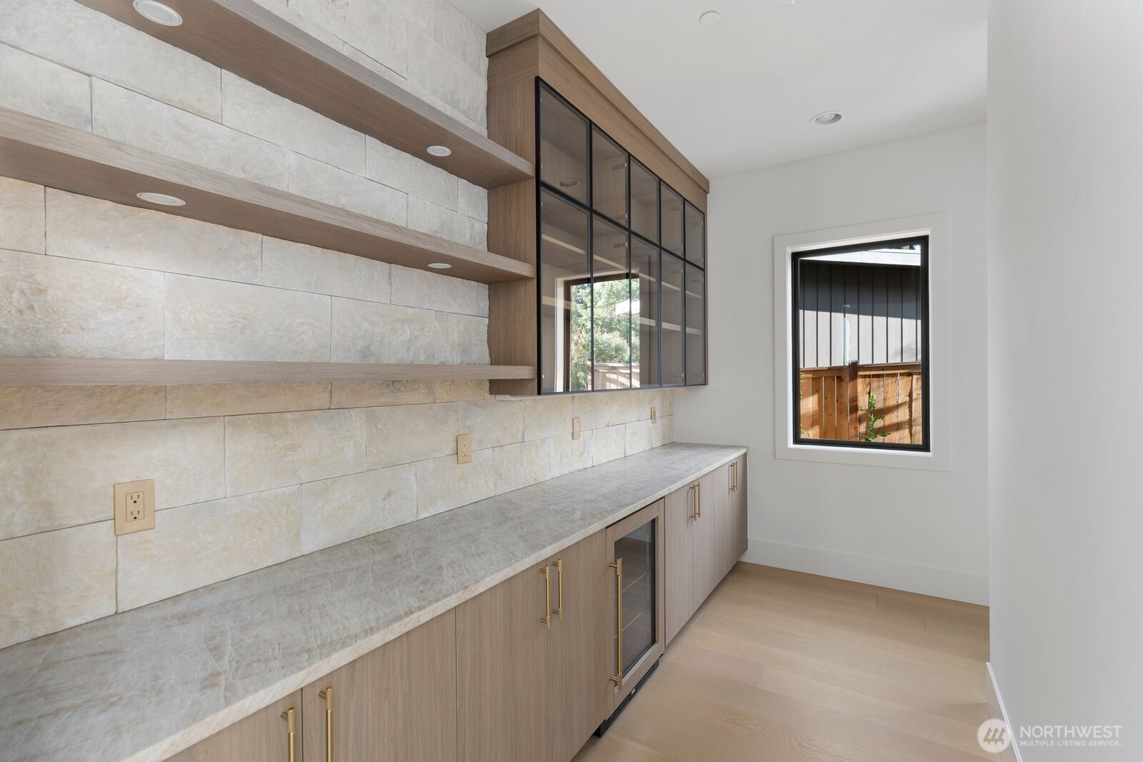 2202 102nd Place SE Bellevue WA 98004