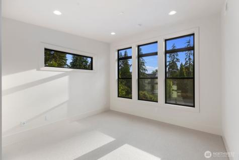 2202 102nd Place SE Bellevue WA 98004