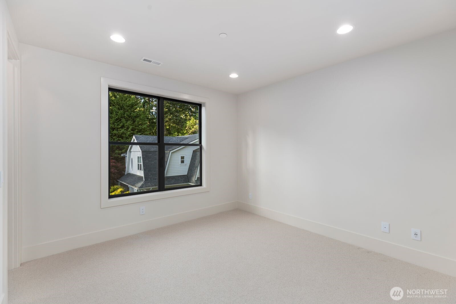 2202 102nd Place SE Bellevue WA 98004