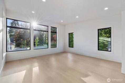 2202 102nd Place SE Bellevue WA 98004