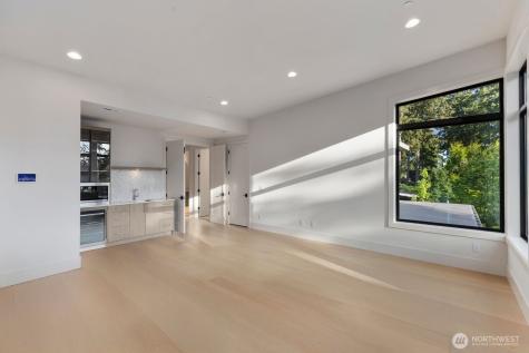2202 102nd Place SE Bellevue WA 98004