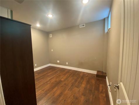 24417 SE 17th Place Sammamish WA 98075
