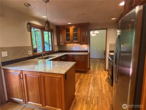 24417 SE 17th Place Sammamish WA 98075