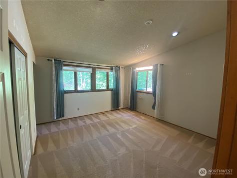 24417 SE 17th Place Sammamish WA 98075