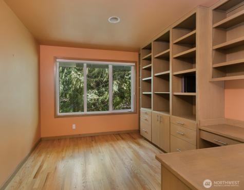 16434 SE 58th Place Bellevue WA 98006