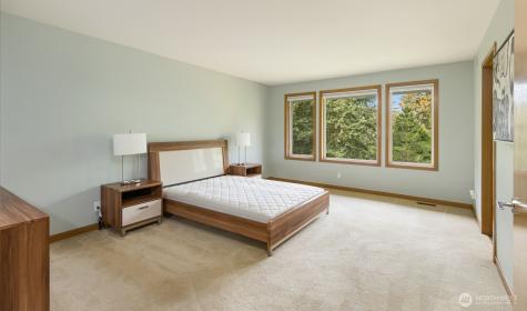 16434 SE 58th Place Bellevue WA 98006