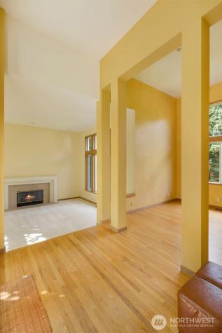 16434 SE 58th Place Bellevue WA 98006