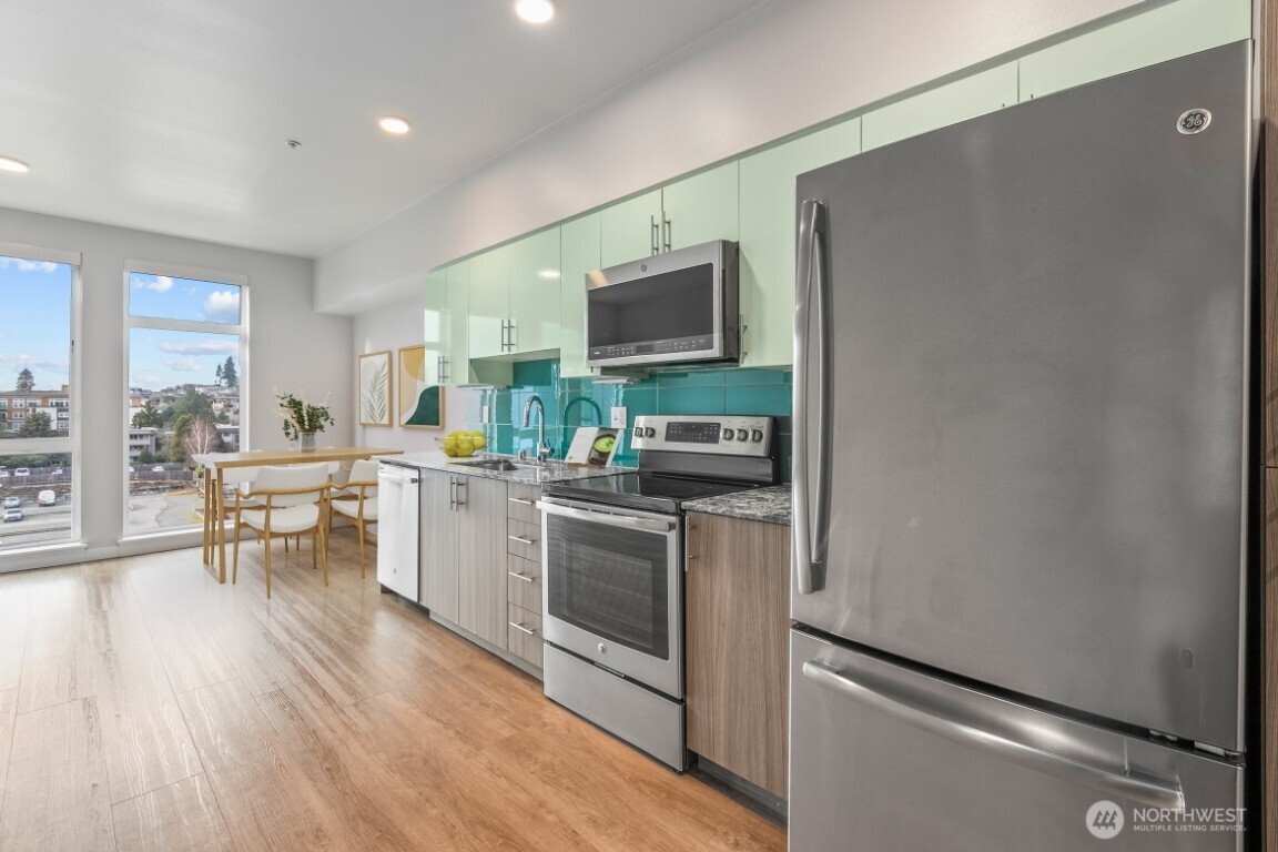 1085 103rd Avenue NE Bellevue WA 98004