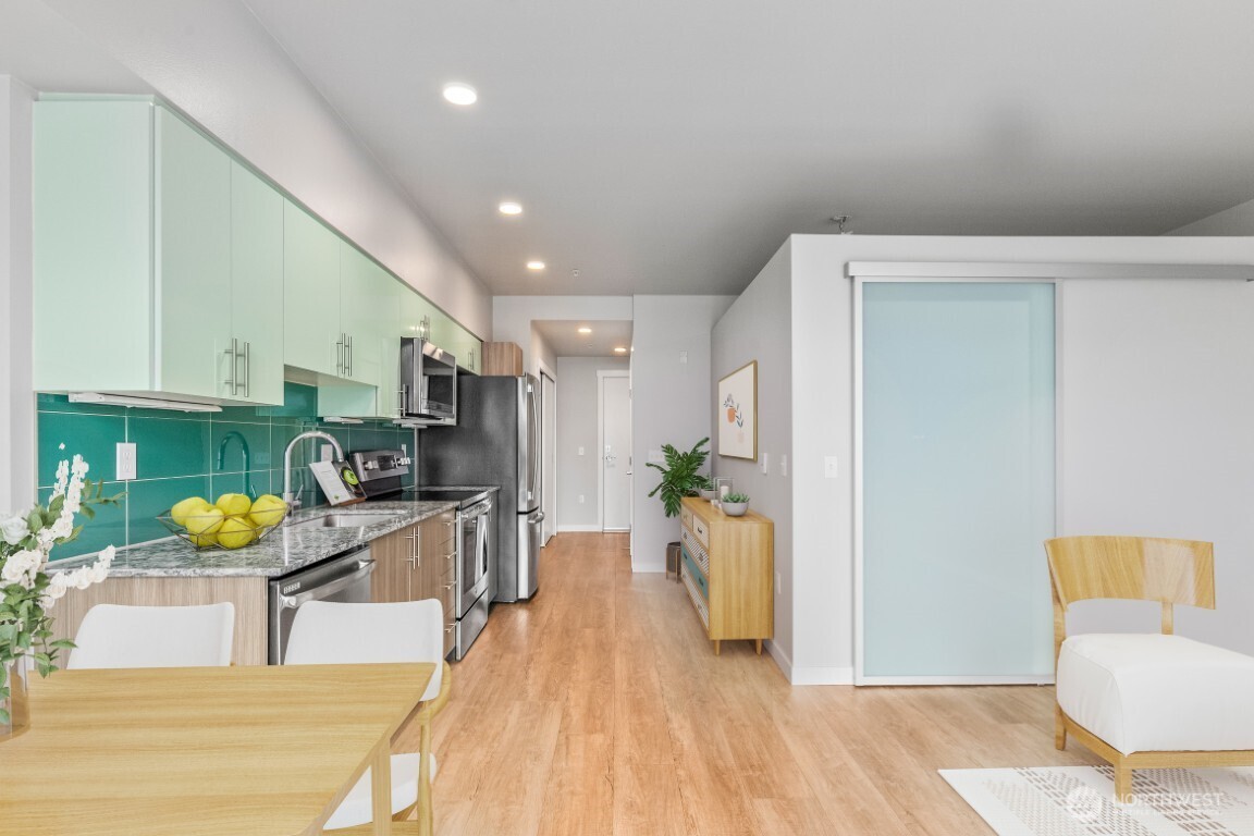 1085 103rd Avenue NE Bellevue WA 98004