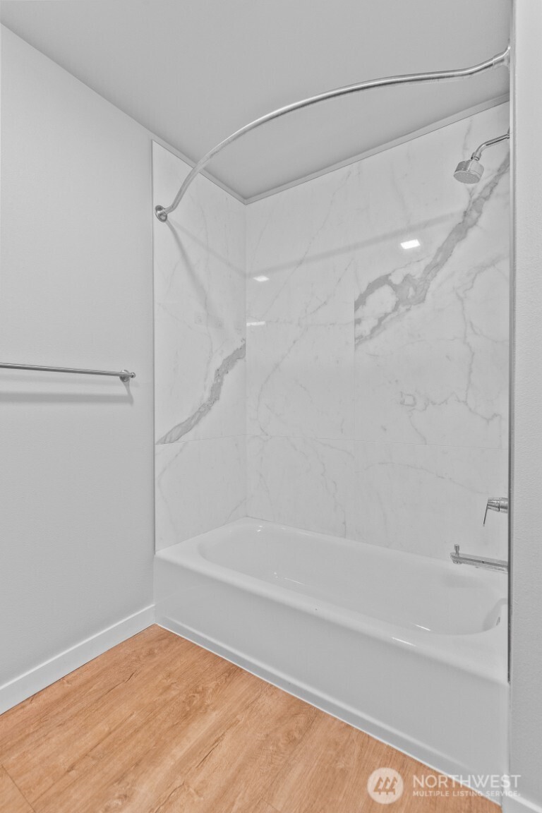1085 103rd Avenue NE Bellevue WA 98004