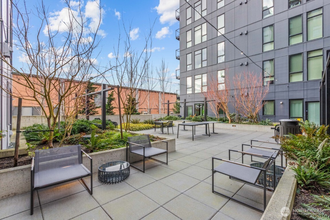 1085 103rd Avenue NE Bellevue WA 98004
