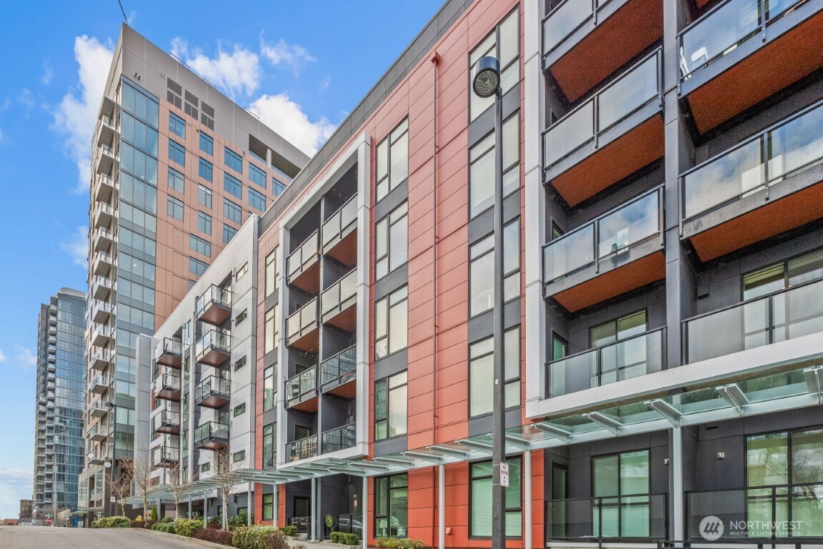 1085 103rd Avenue NE Bellevue WA 98004
