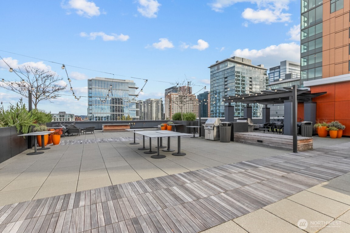 1085 103rd Avenue NE Bellevue WA 98004